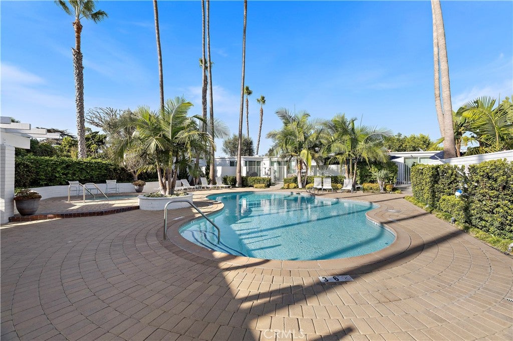 781 Avocado, Corona Del Mar CA 92625 - Photo 33