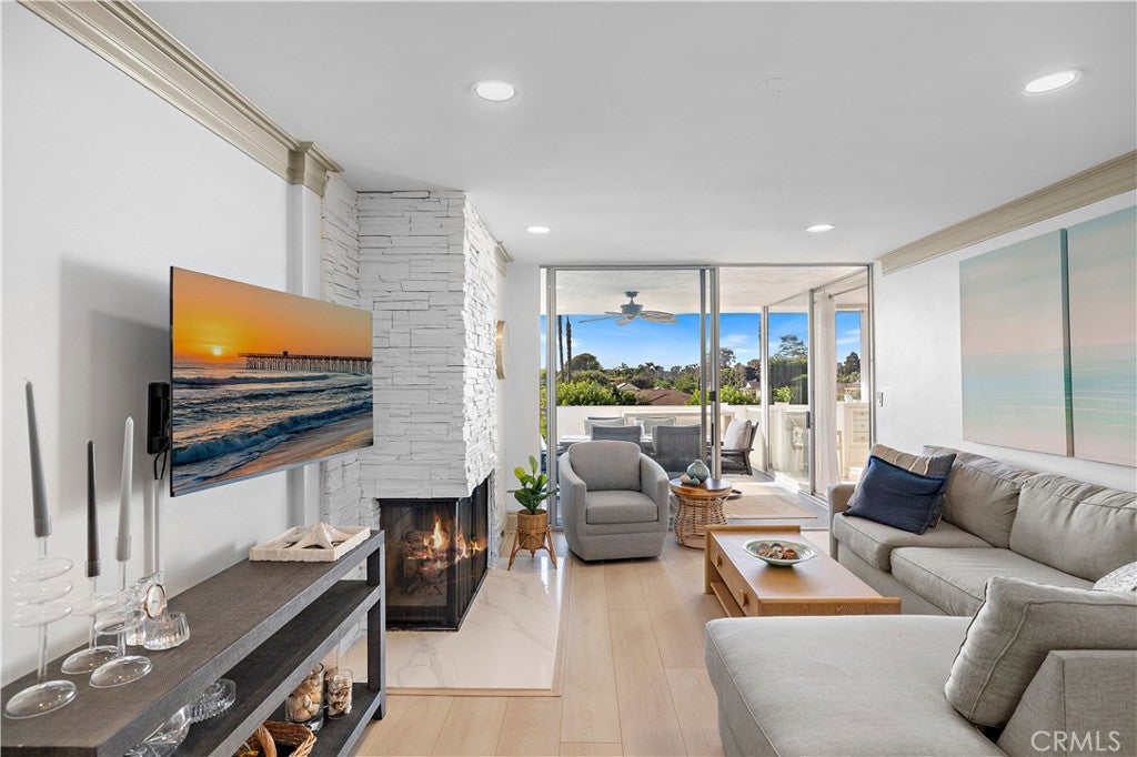 781 Avocado, Corona Del Mar CA 92625 - Photo 7