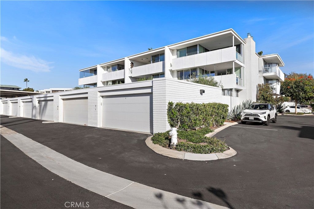 781 Avocado, Corona Del Mar CA 92625 - Photo 28