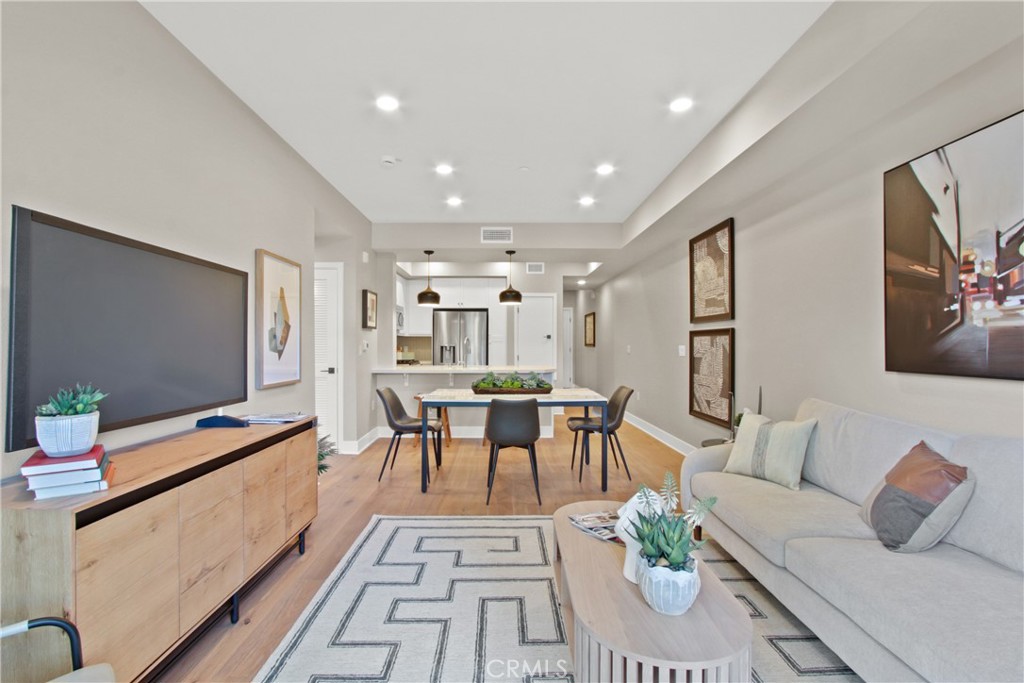 927 Deep Valley Drive 226