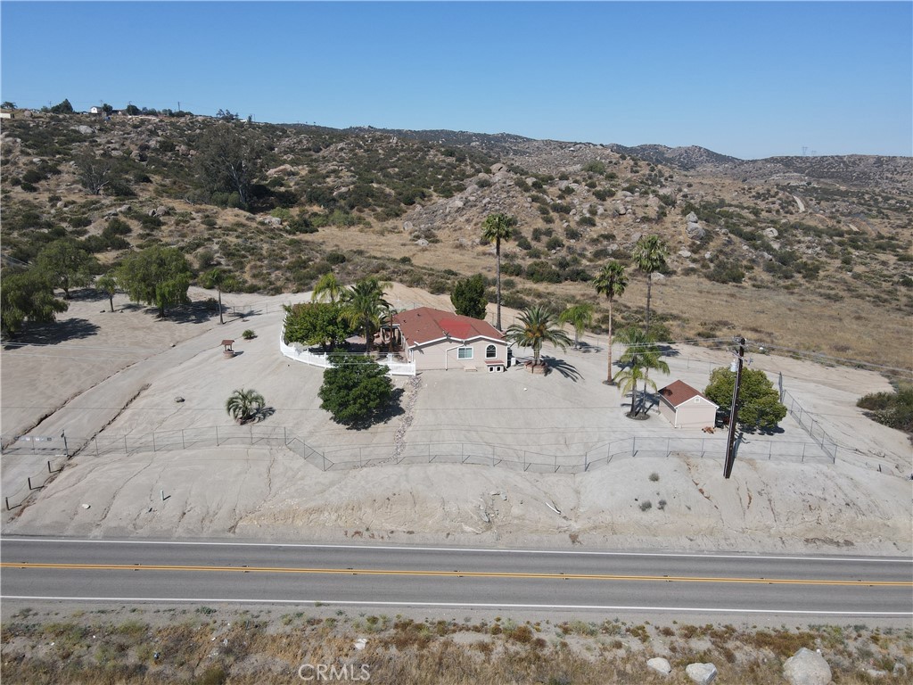 22635 Juniper Flats