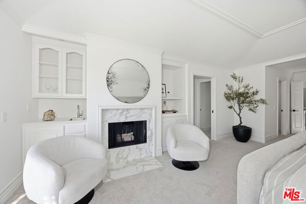 19382 Woodlands Drive, Huntington Beach CA 92648 - Photo 24