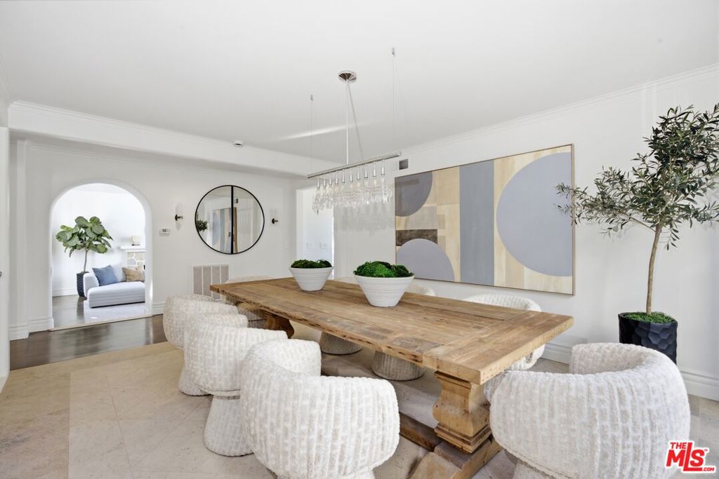 19382 Woodlands Drive, Huntington Beach CA 92648 - Photo 7