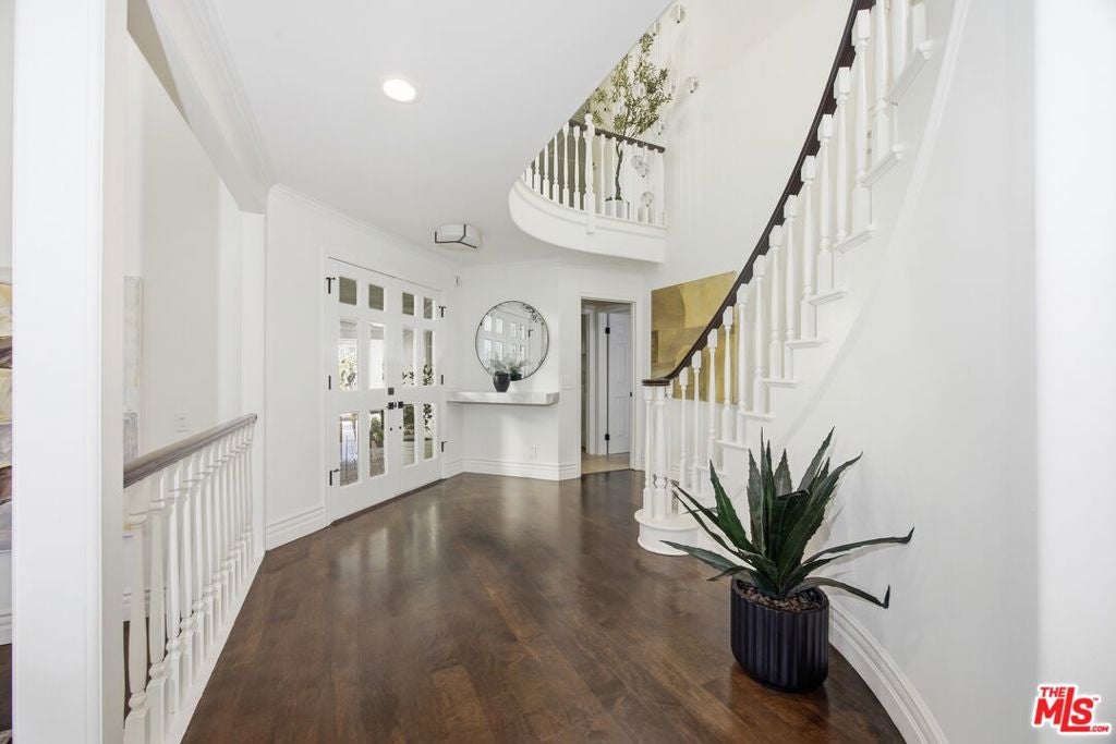 19382 Woodlands Drive, Huntington Beach CA 92648 - Photo 20