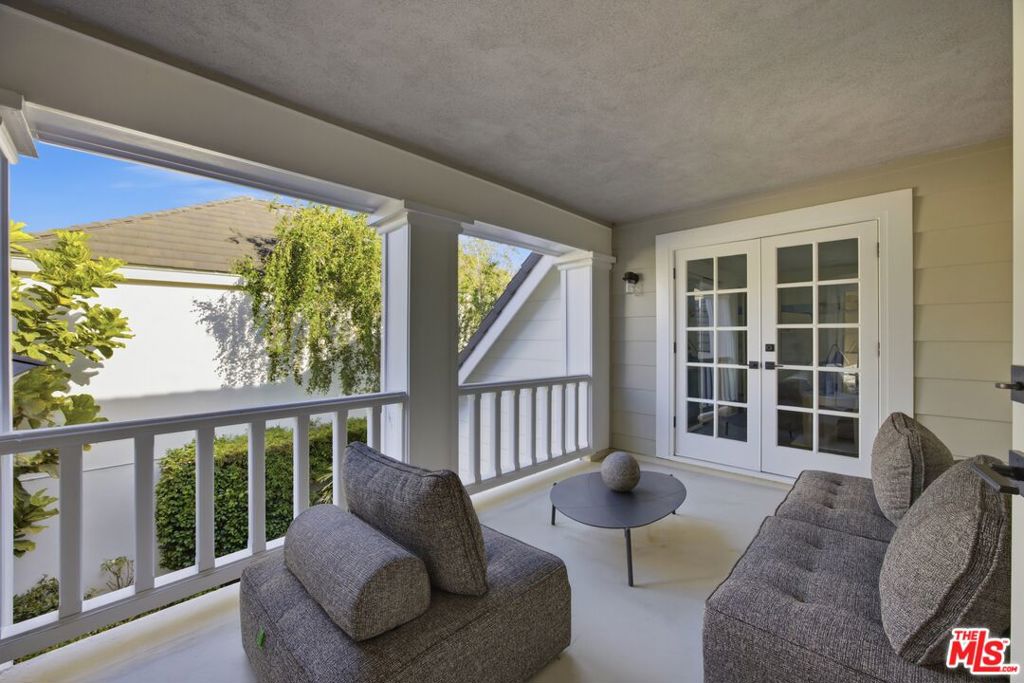 19382 Woodlands Drive, Huntington Beach CA 92648 - Photo 43