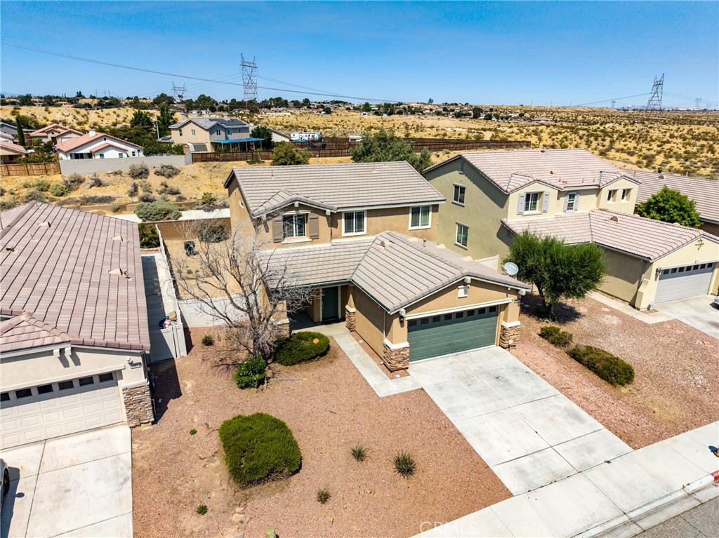 16620 Desert Lily