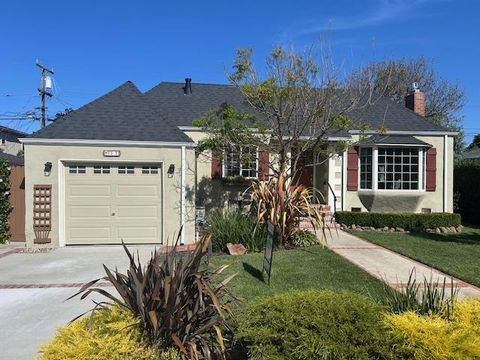 Photo of 905 Haddon Drive, San Mateo, CA 94402 (MLS # ML82043286)