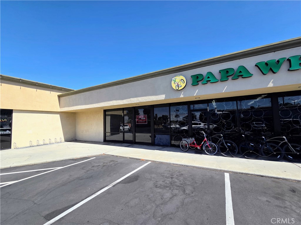 This outstanding commercial property offers unbeatable visibility and convenience in the heart of Garden Grove. Positioned along a bustling corridor just minutes from the 22 Freeway, the location provides easy access for both customers and employees, with strong drive-by exposure and steady foot traffic from the surrounding neighborhood.
The space features a flexible interior layout ideal for a variety of uses, whether you're planning to open a retail shop, professional office, salon, or service-based business. Expansive front windows offer excellent natural light and signage potential, helping your brand stand out to thousands of daily commuters. With ample on-site parking and proximity to popular dining, retail, and residential areas, this is a rare opportunity to establish or expand your business in one of Orange County’s most active commercial districts.
Now is the perfect time to secure a strategic location that sets your business up for long-term success. This space delivers the visibility, accessibility, and adaptability to bring your vision to life.