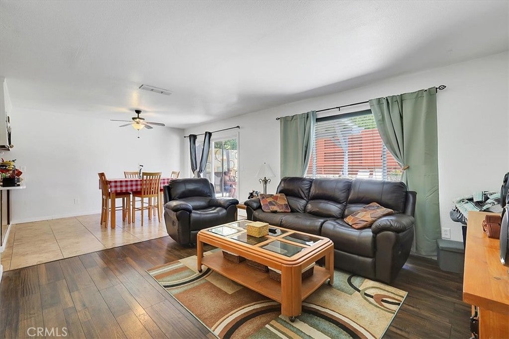 7048 Kilkenny Dr