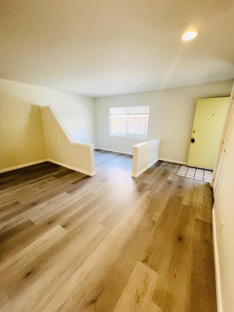 729 Mountain View Avenue