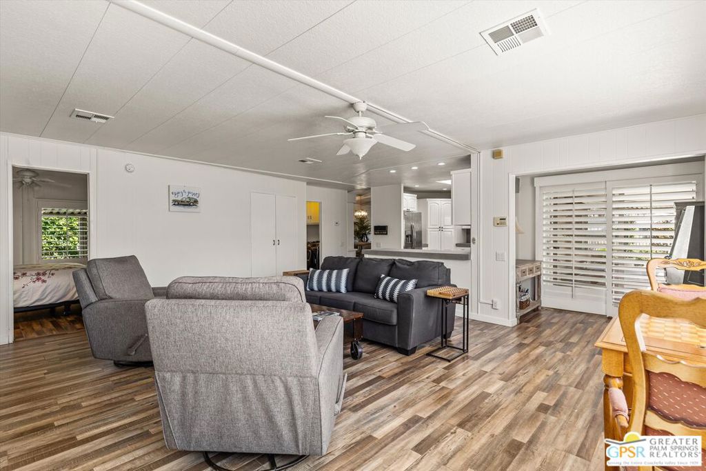 Date Palm Country Cl - Manufactured In Park