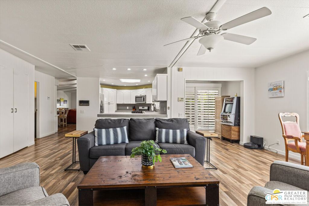 Date Palm Country Cl - Manufactured In Park