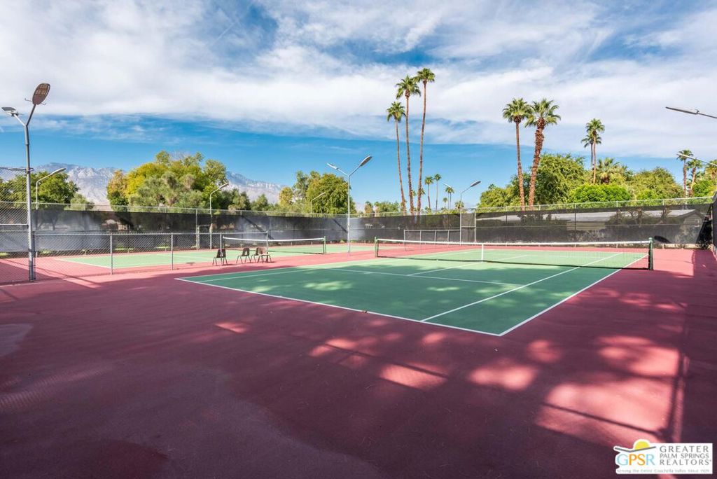 Date Palm Country Cl - Manufactured In Park