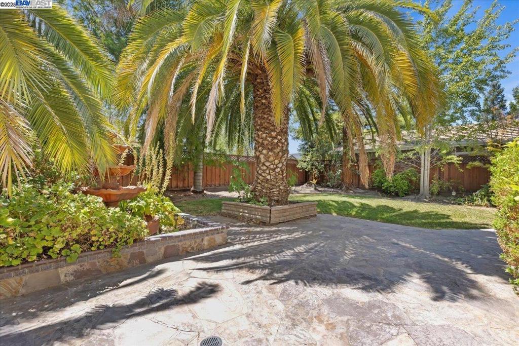 FALLBROOK - Residential