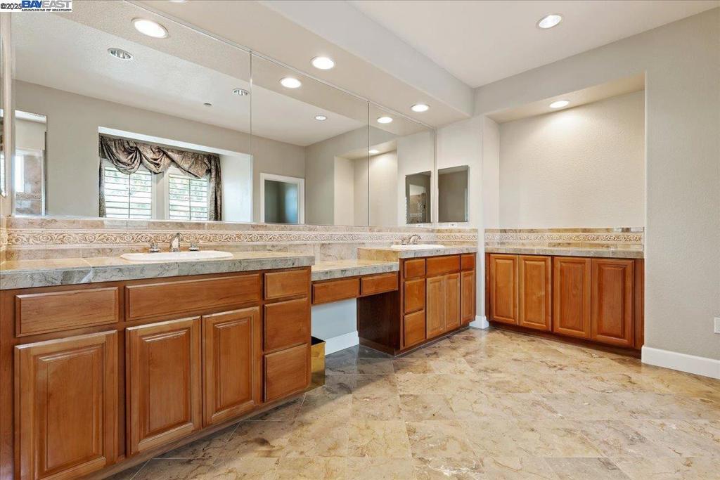 FALLBROOK - Residential