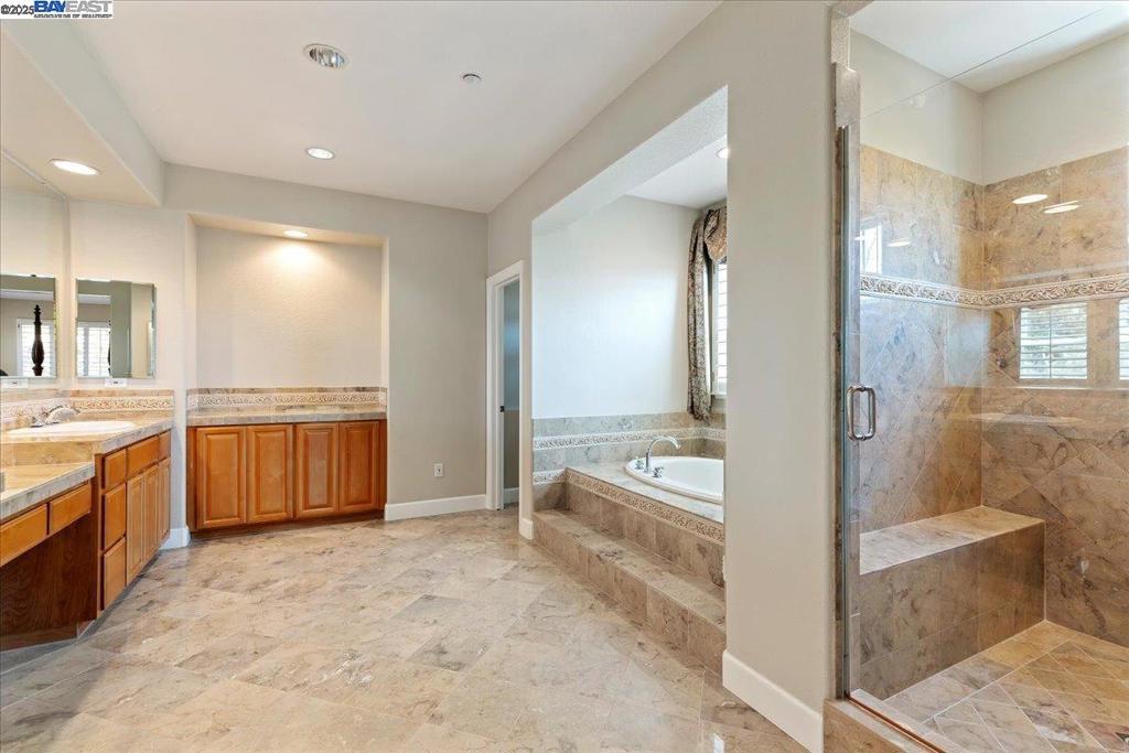 FALLBROOK - Residential