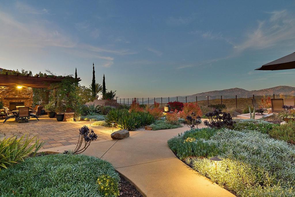 15792 Via Santa Pradera