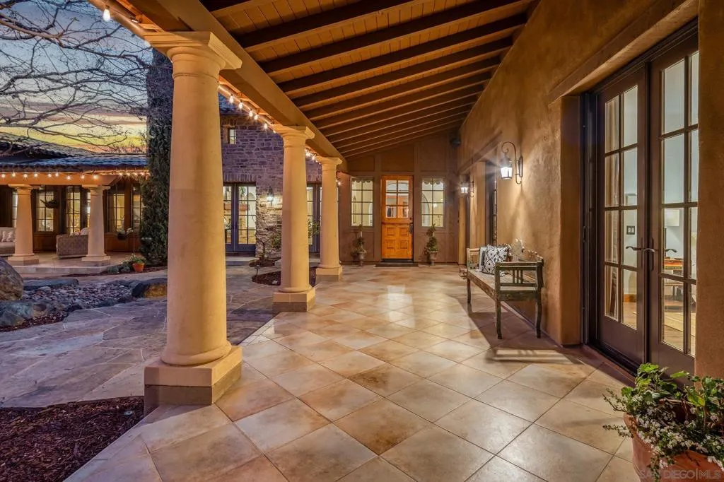 San Diego, California 92127, United States, 8 Bedrooms Bedrooms, ,8 BathroomsBathrooms,Residential,Active,207787