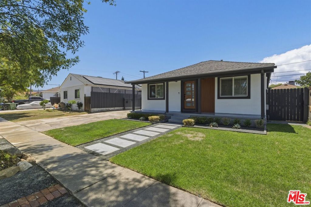 5847 Texhoma Avenue