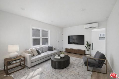 Photo of 1027 N Gardener St, West Hollywood, CA 90046 (MLS # 26667721)
