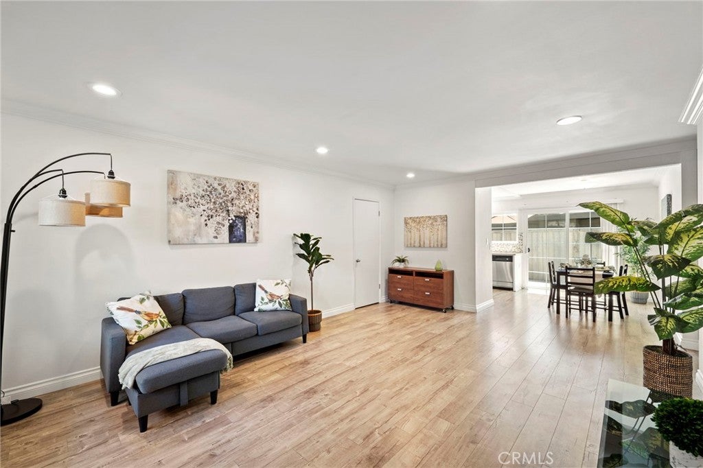 63 Streamwood