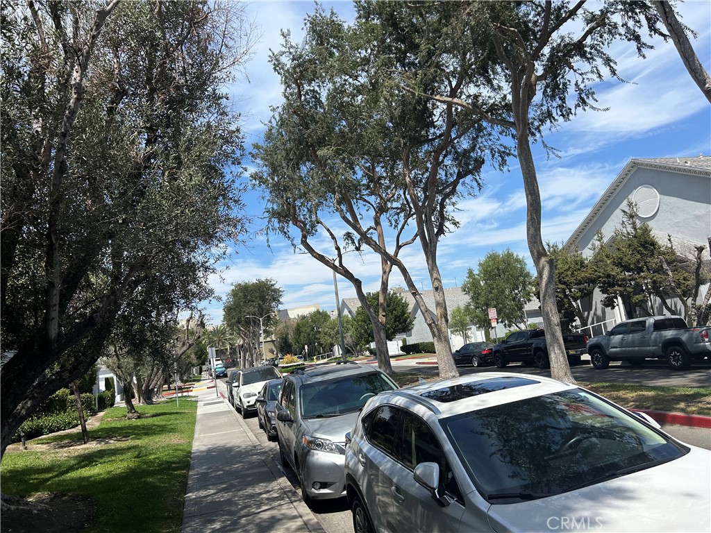 1641 S Pomona Avenue D40