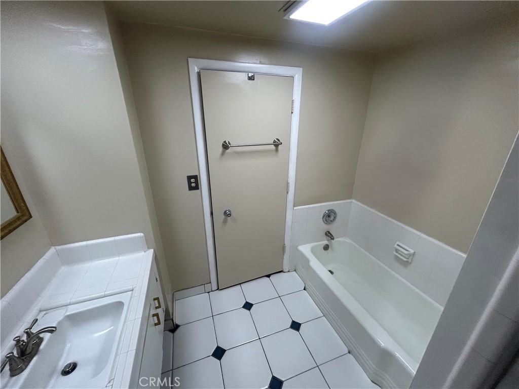 Meridith Manor - Residential Lease