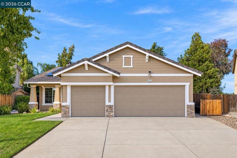 Photo of 1651 Ashtree Way WAY, Tracy, CA 95376 (MLS # 41152362)
