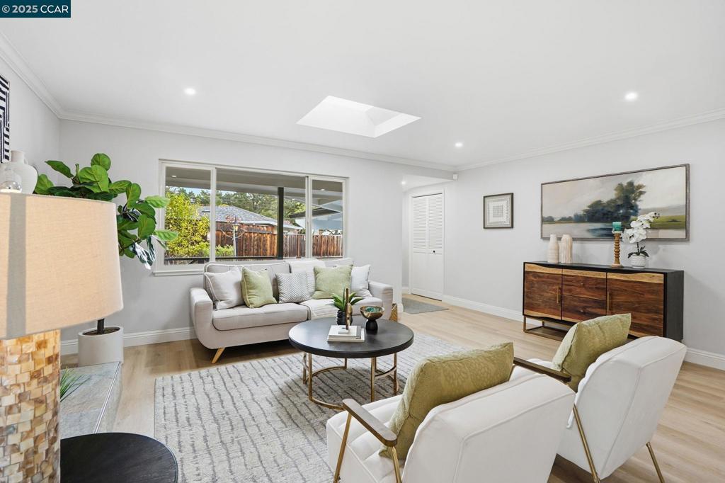 WALNUT HEIGHTS - Residential
