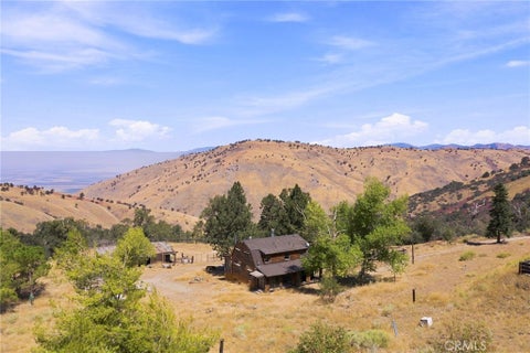 Photo of 7700 Digier Road, Frazier Park, CA 93225 (MLS # SR26193659)