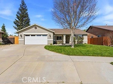 Photo of 2542 E Parkview Avenue #1, Visalia, CA 93292 (MLS # DW26193020)