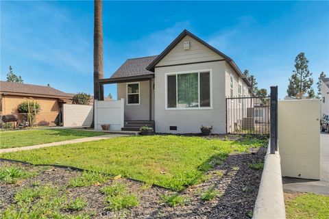 Photo of 70 W Claremont St St, Pasadena, CA 91103 (MLS # SR26054897)