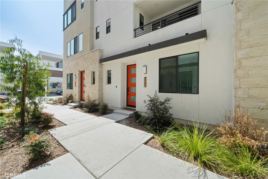 Step into modern comfort in this recently built townhome, designed with an open-concept floor plan, soaring ceilings, and abundant natural light. Enjoy two private balconies and thoughtful features throughout—including LED recessed lighting in every room, a designated home office area, and spacious walk-in closets. The first floor offers a private en-suite bedroom, while two additional en-suite bedrooms await on the third floor.
The sleek chef’s kitchen boasts Samsung stainless steel appliances, a large island, and energy-efficient insulation materials. Pre-wired for electric vehicle charging and equipped with business-grade Wi-Fi, this home is built for today’s lifestyle.
Located in a gated community near South Bay Plaza, you'll have easy access to top grocery stores (Ralphs, 99 Ranch, Tokyo Central, Mother’s Market), recreation (SoFi Stadium), and major employers (SpaceX, Tesla Design Center, Northrop, Raytheon, Mattel, and Ring HQ).
With its blend of style, functionality, and convenience, this is a rare opportunity to own a contemporary home in the heart of the South Bay.