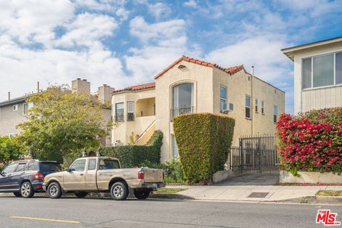 Photo of 1293 S Cochran Avenue, Los Angeles, CA 90019 (MLS # 25615713)