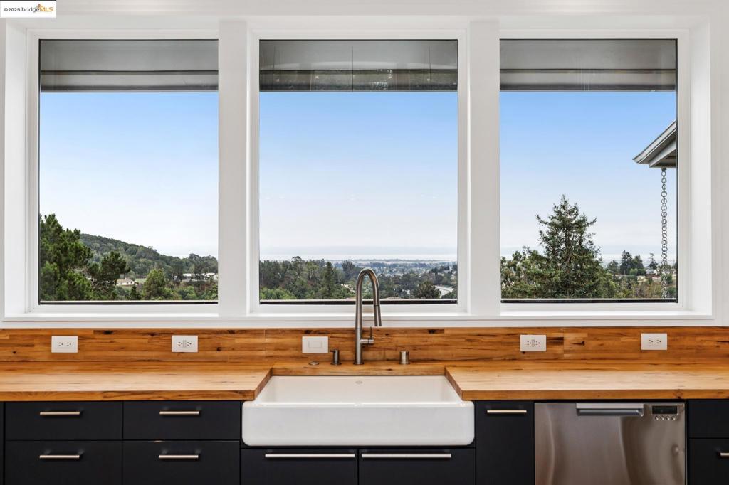 SEQUOYAH HILLS - Residential