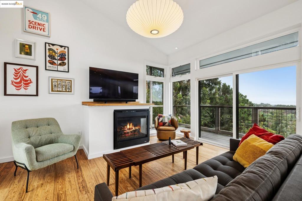 SEQUOYAH HILLS - Residential