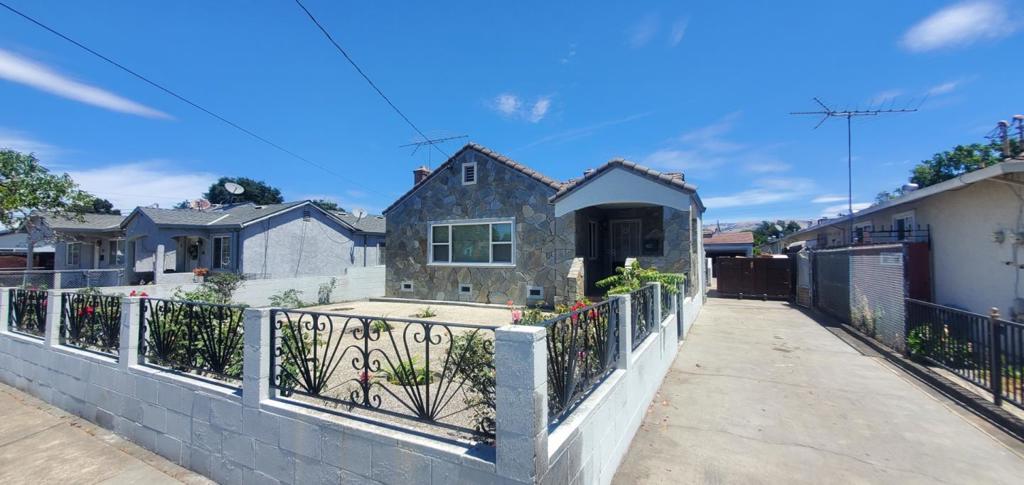 Undisclosed Address #ML82051384, San Jose CA 95116