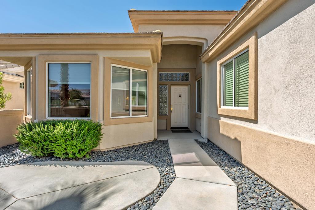 78607 Valley Vista Avenue