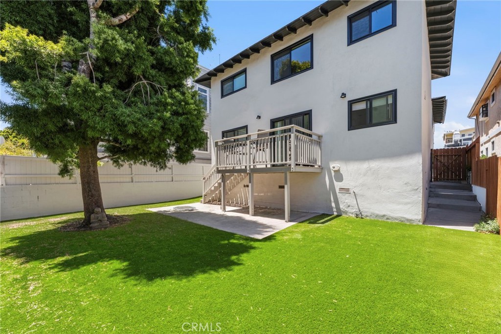 1310 Loma Drive