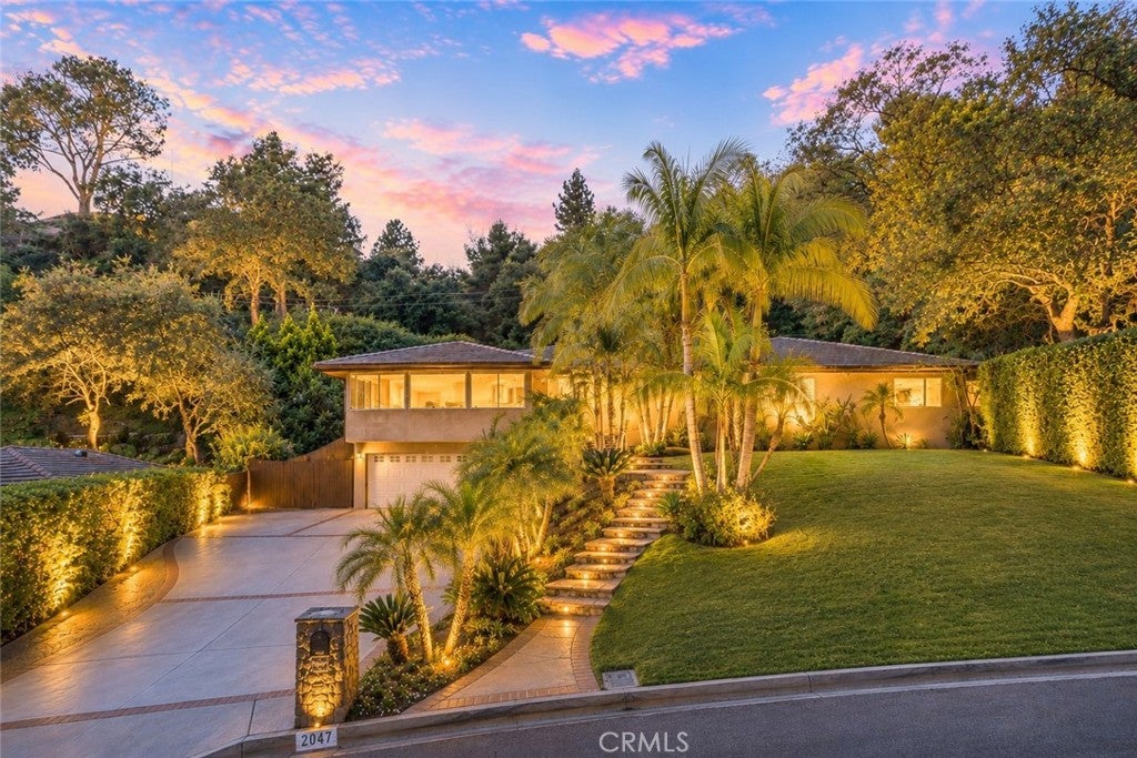 2047 Carolwood Drive