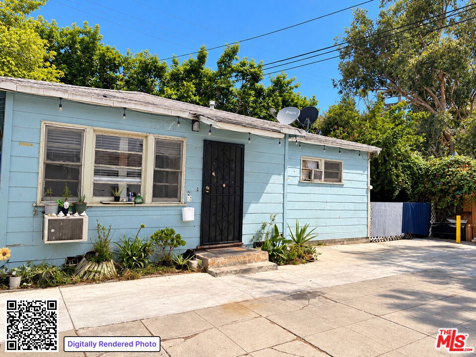 5736 La Mirada Avenue