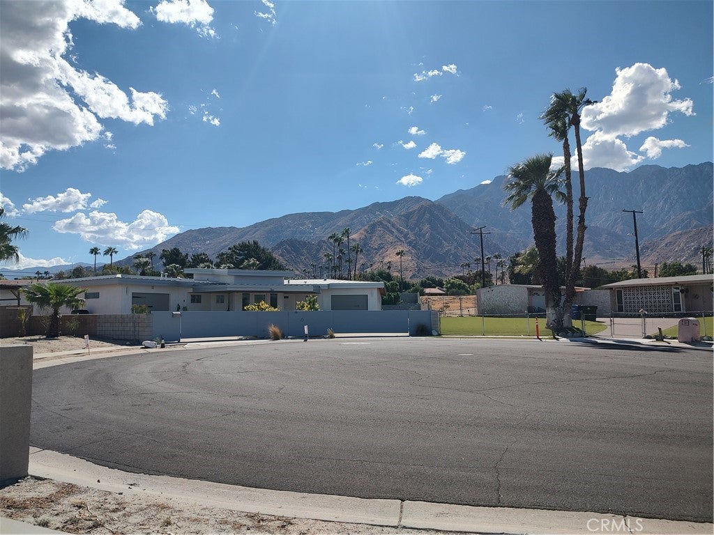753 Gateway Drive