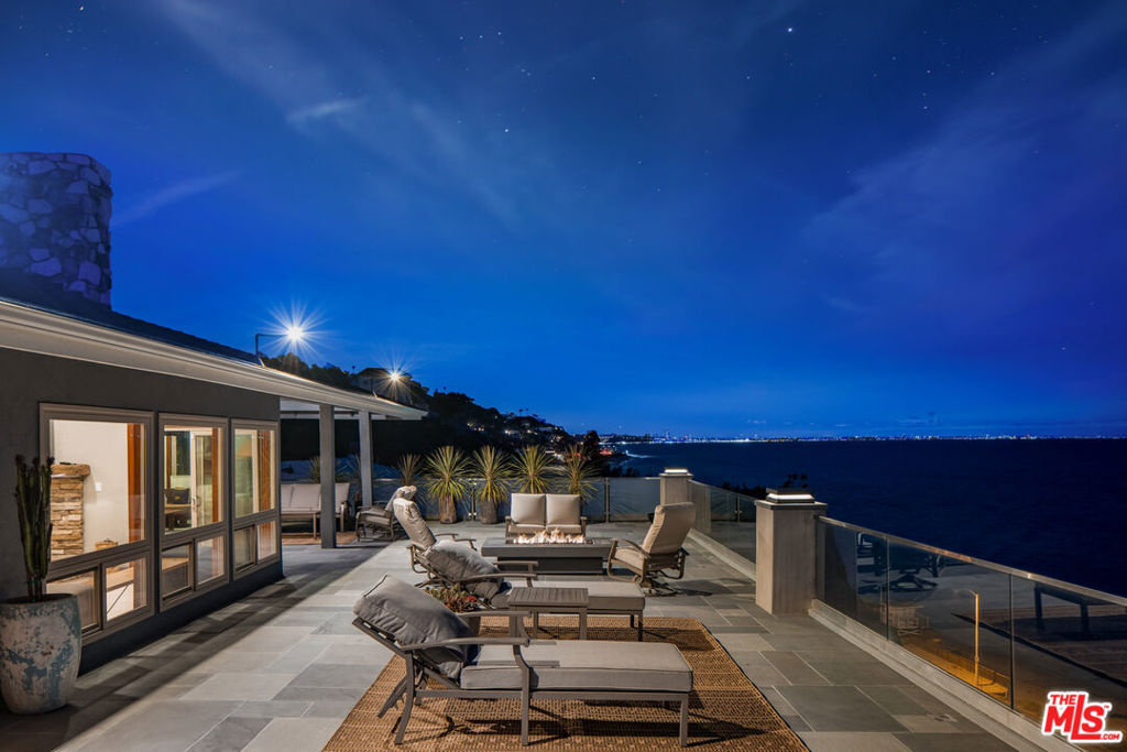 18074 Coastline Drive