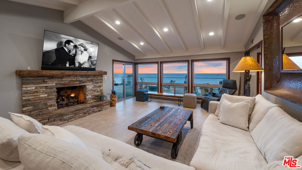 18074 Coastline Drive