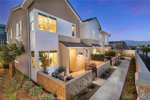 5920 Rockport Rd Eastvale CA 92880