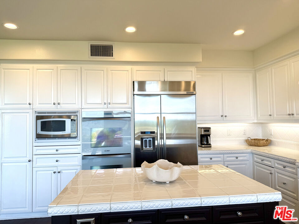 Tesoro - Residential Lease