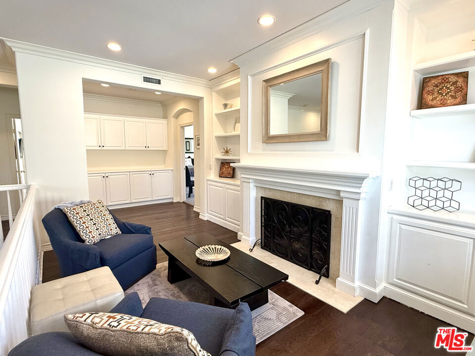 Tesoro - Residential Lease