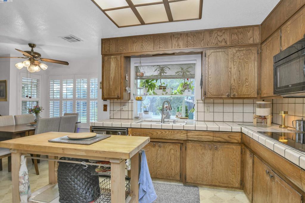 Not Listed - Residential