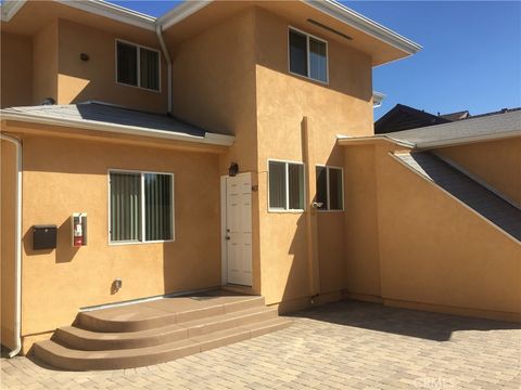 Photo of 467 Marengo, Pasadena, CA 91101 (MLS # PF26056902)