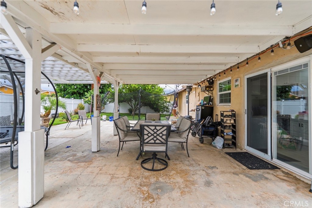 1033 Clintwood